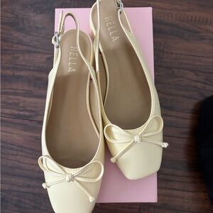 Women's Butter Yellow Slingback Flat